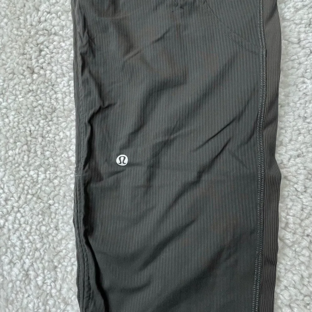 Lululemon Dance Studio Mid Rise Crop Pants Gray Womens 10